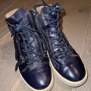 Banana Republic Blue Genuine Leather Sneakers (US 7.5)